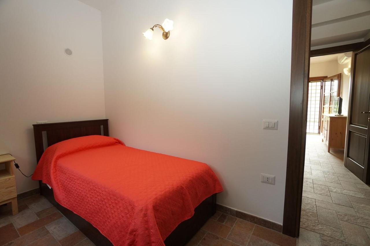 Punta Dei Lecci Villa ริปาร์เบลลา ภายนอก รูปภาพ